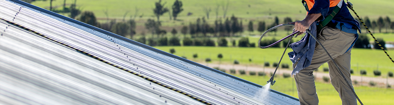 Hiring roof restorers melbourne